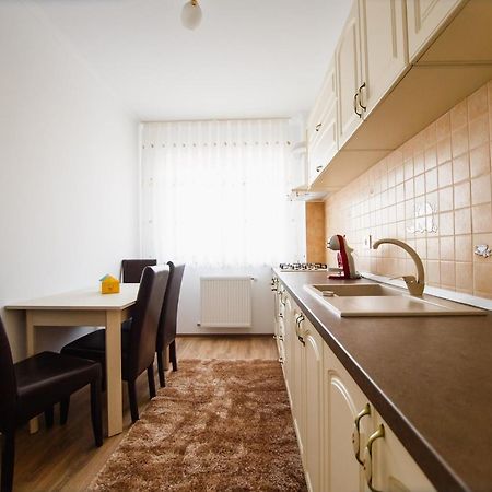 Bright & Elegant Central Apartment 拉迪亚 外观 照片