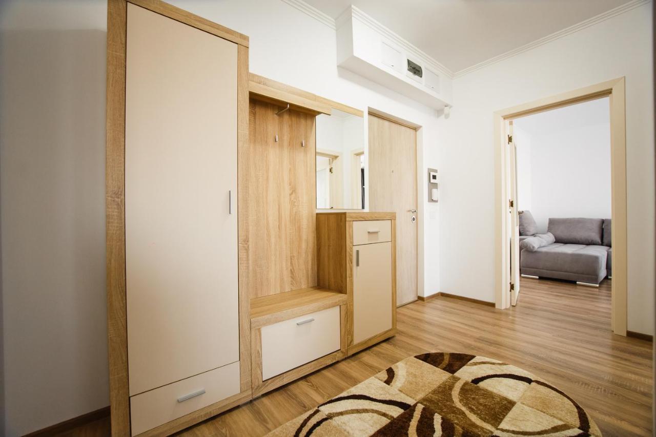 Bright & Elegant Central Apartment 拉迪亚 外观 照片