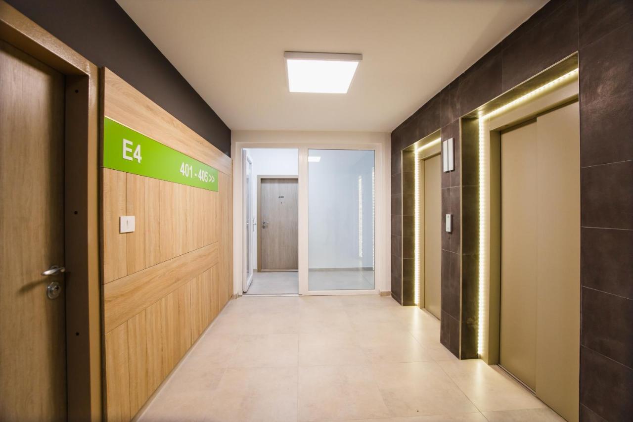 Bright & Elegant Central Apartment 拉迪亚 外观 照片